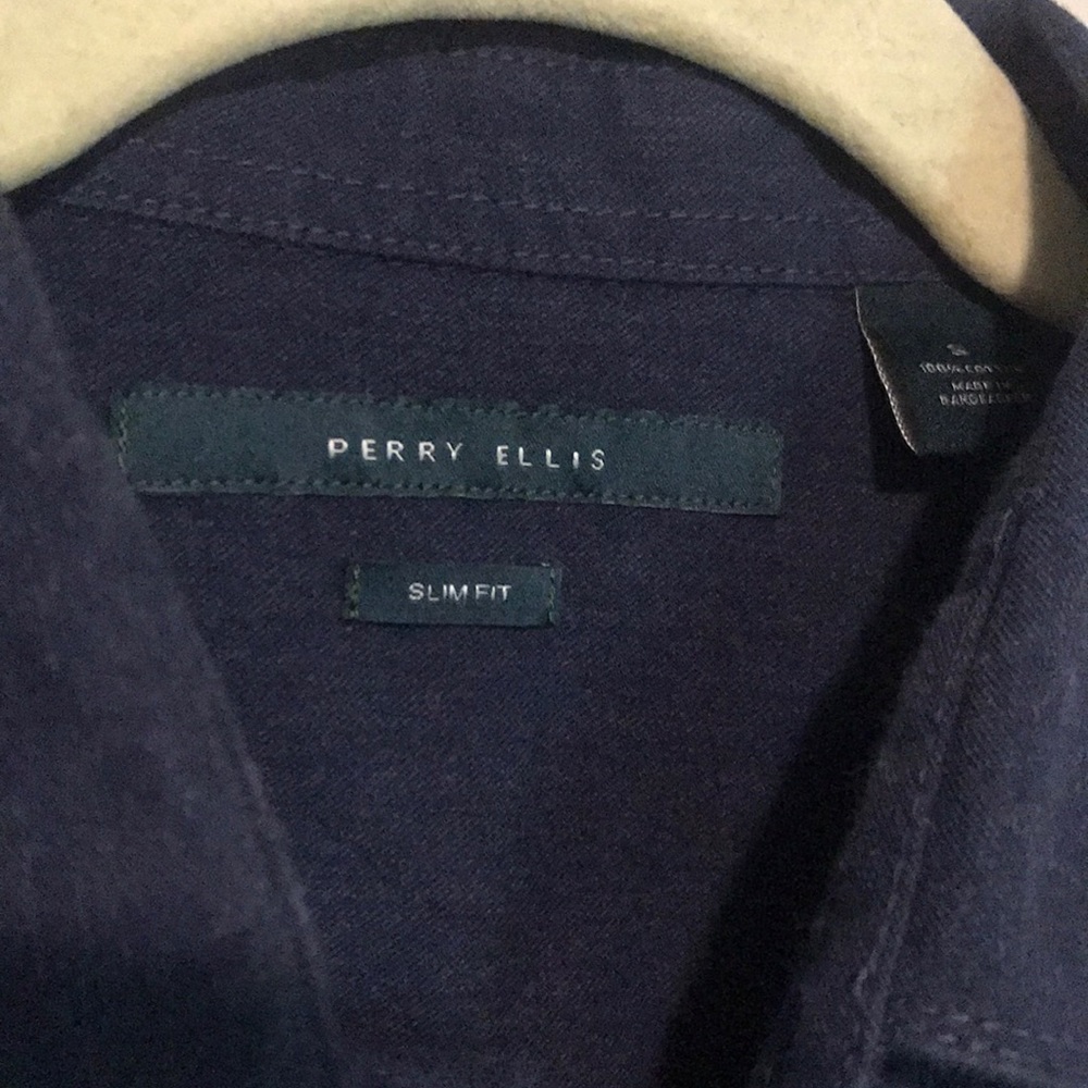 Perry Ellis Button Up - Picture 3 of 4